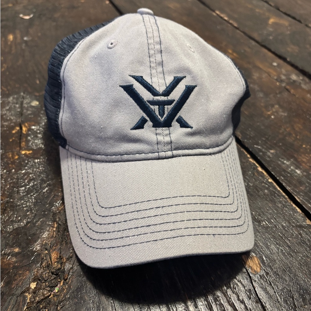 Vortex hat